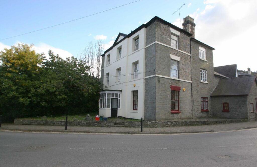 1 bed 1st Floor Flat for rent in Knighton. From Cobb Amos - Hereford