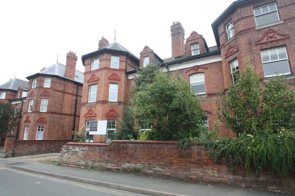 1 bed 1st Floor Flat for rent in Hereford. From Cobb Amos - Hereford