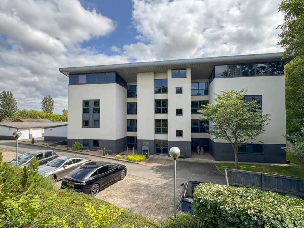 2 bed Apartment for rent in Hereford. From Cobb Amos - Hereford