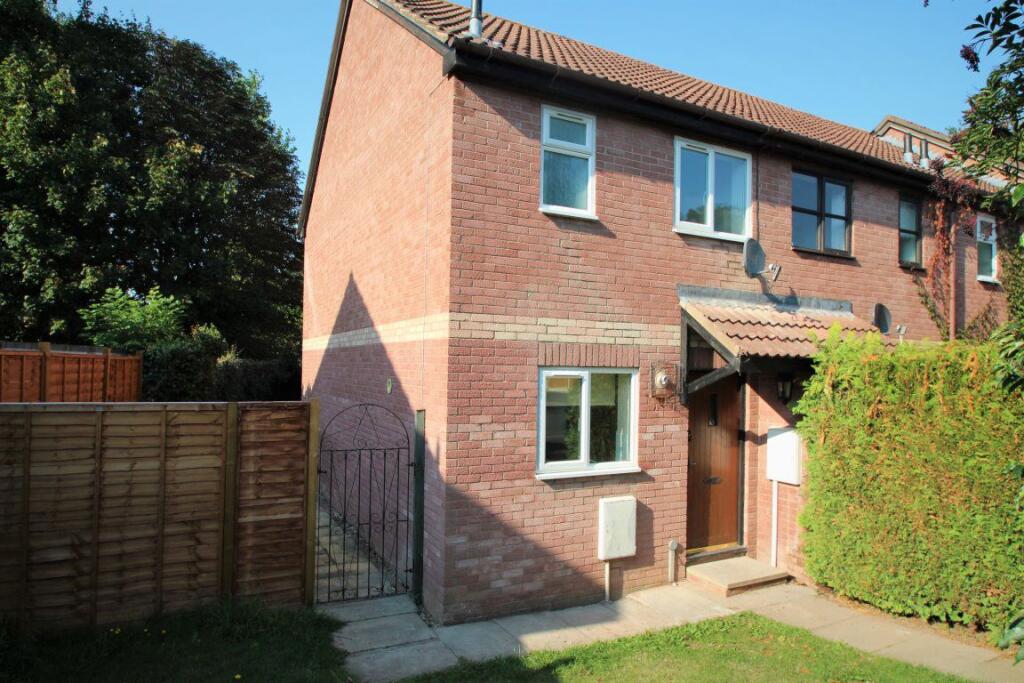 2 bed Mid Terraced House for rent in Callow. From Cobb Amos - Hereford