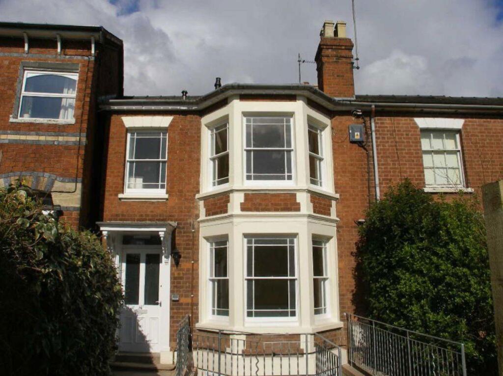 2 bed 1st Floor Flat for rent in Hereford. From Cobb Amos - Hereford