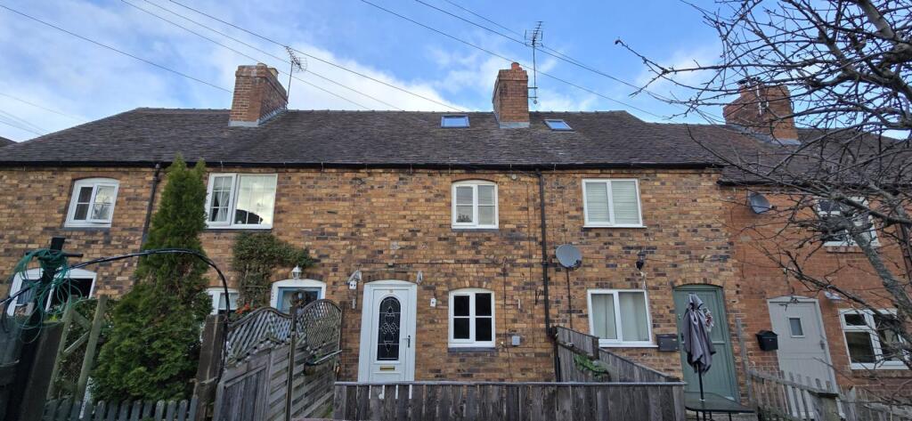 1 bed Mid Terraced House for rent in Rockgreen. From Cobb Amos - Hereford 1 bed Mid Terraced House for rent in Rockgreen. From Cobb Amos - Hereford