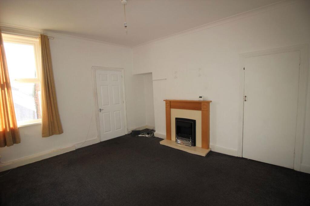 2 bed 1st Floor Flat for rent in South Bents. From Cooperlets - Sunderland