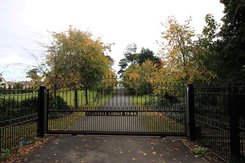 7 bed Detached for rent in Seaton. From Cooperlets - Sunderland