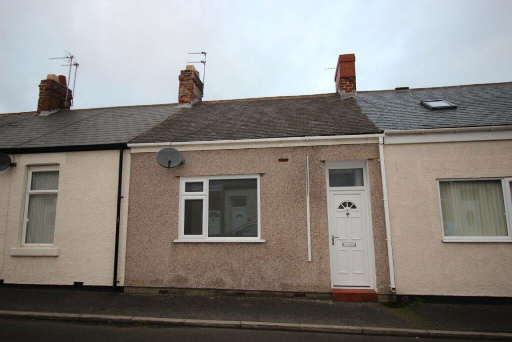 2 bed Cottage for rent in South Bents. From Cooperlets - Sunderland