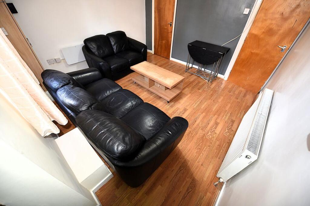 5 bed Detached for rent in Leeds. From DEU Estates - Leeds 5 bed Detached for rent in Leeds. From DEU Estates - Leeds