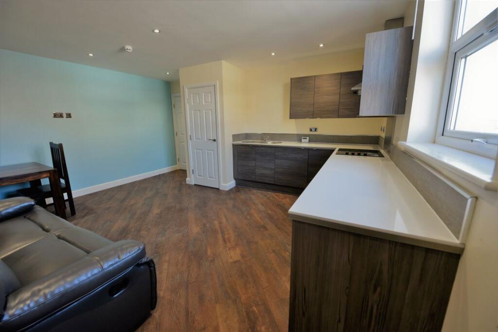 2 bed 1st Floor Flat for rent in Leeds. From DEU Estates - Leeds