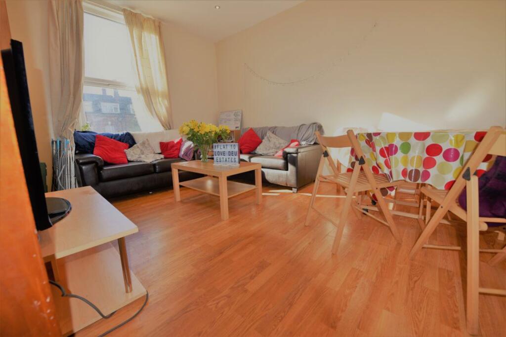 4 bed 1st Floor Flat for rent in Leeds. From DEU Estates - Leeds 4 bed 1st Floor Flat for rent in Leeds. From DEU Estates - Leeds