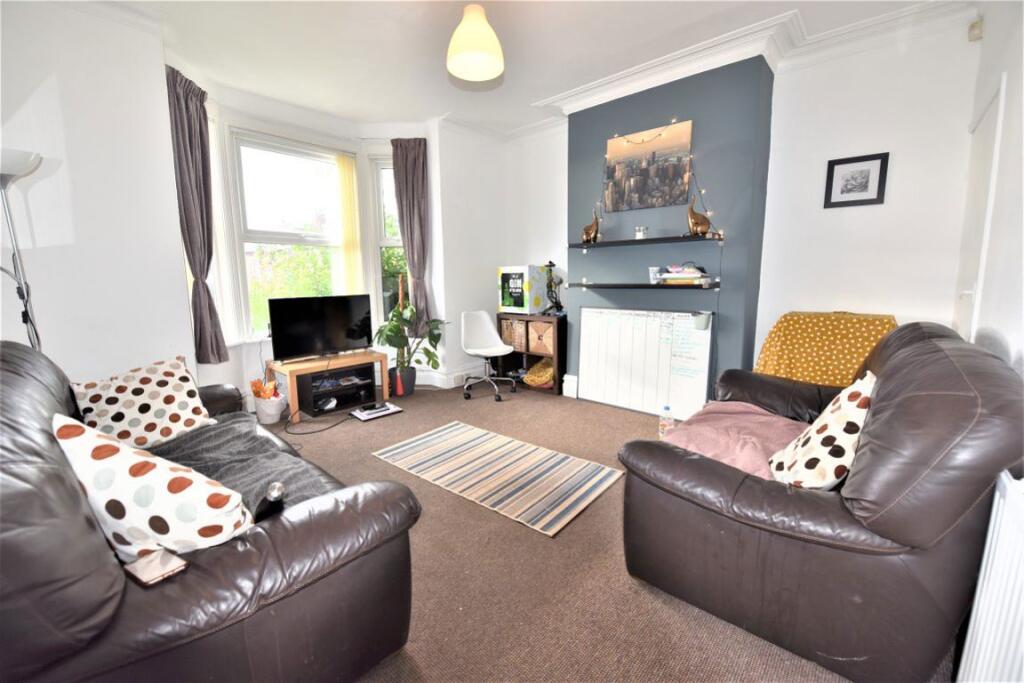 4 bed Detached for rent in Leeds. From DEU Estates - Leeds