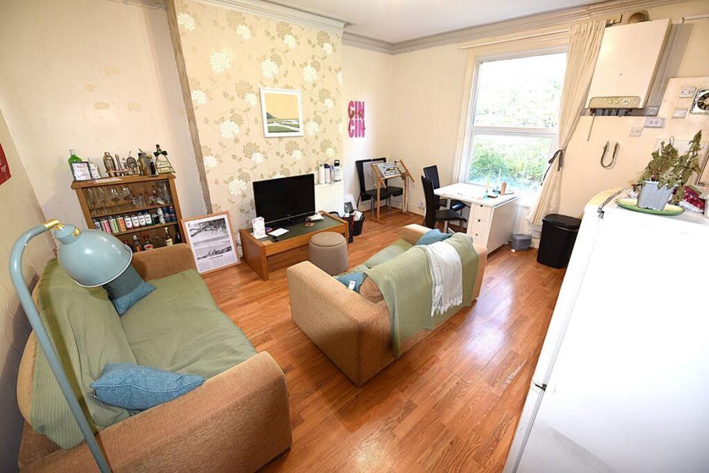 1 bed 1st Floor Flat for rent in Leeds. From DEU Estates - Leeds