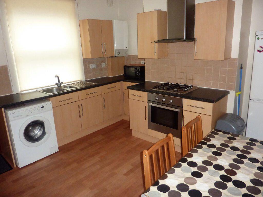 4 bed Detached for rent in Leeds. From DEU Estates - Leeds 4 bed Detached for rent in Leeds. From DEU Estates - Leeds