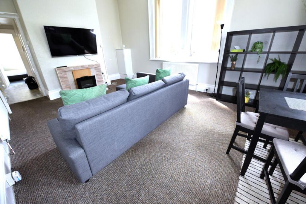 1 bed 1st Floor Flat for rent in Shadwell. From DEU Estates - Leeds