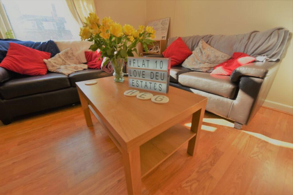 3 bed 1st Floor Flat for rent in Leeds. From DEU Estates - Leeds 3 bed 1st Floor Flat for rent in Leeds. From DEU Estates - Leeds