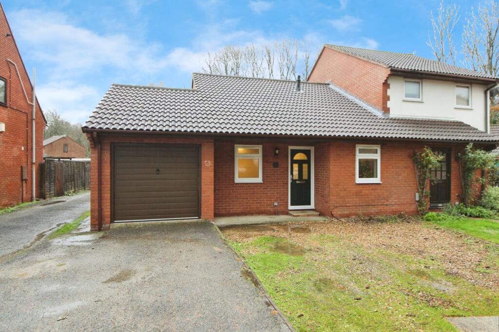 2 bed Semi-detached bungalow for rent in Blandford Forum. From Dorset Property - Blandford 2 bed Semi-detached bungalow for rent in Blandford Forum. From Dorset Property - Blandford