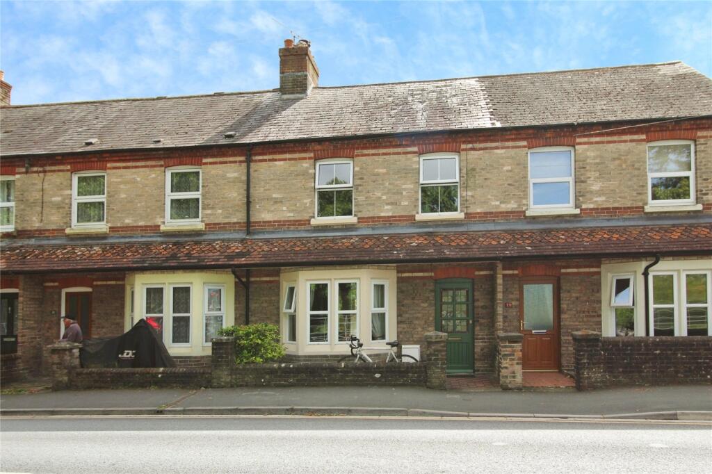 2 bed Mid Terraced House for rent in Dorchester. From Dorset Property - Dorchester