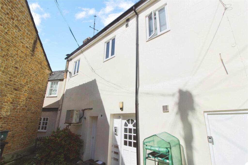 2 bed Apartment for rent in Sherborne. From Dorset Property - Sherborne