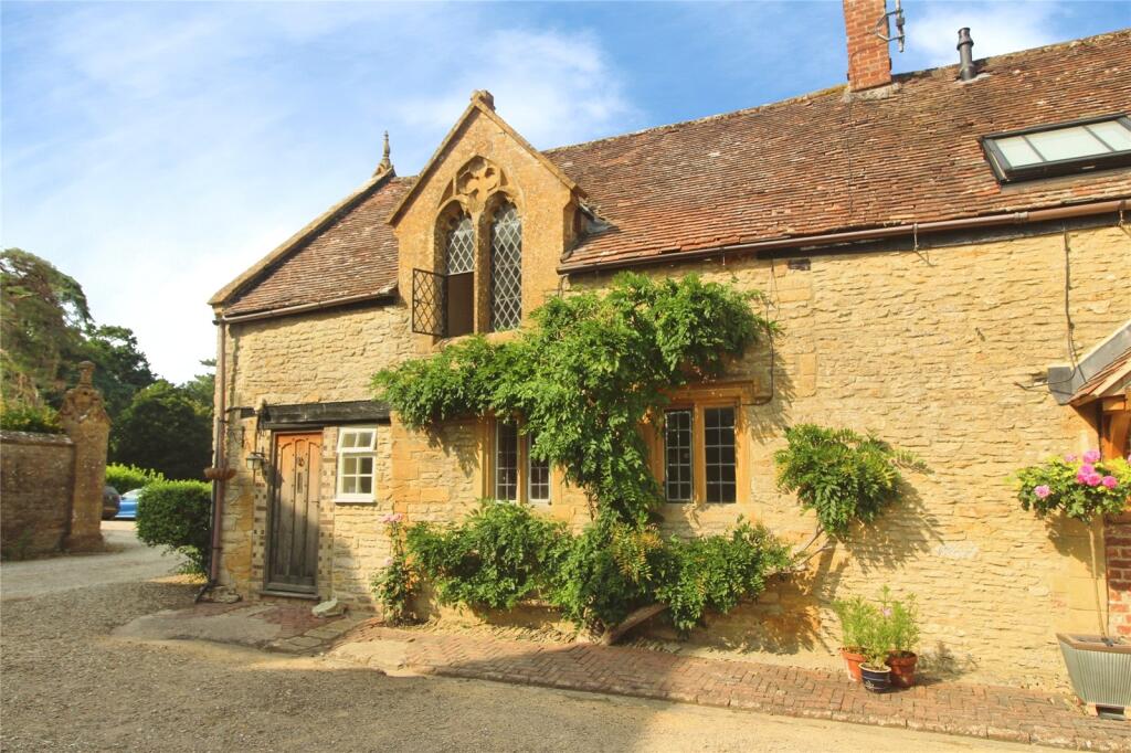 3 bed Detached for rent in Yeovil. From Dorset Property - Sherborne 3 bed Detached for rent in Yeovil. From Dorset Property - Sherborne