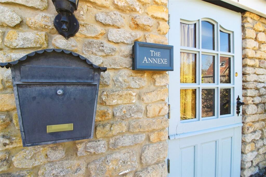 4 bed Detached for rent in Milborne Port. From Dorset Property - Sherborne 4 bed Detached for rent in Milborne Port. From Dorset Property - Sherborne
