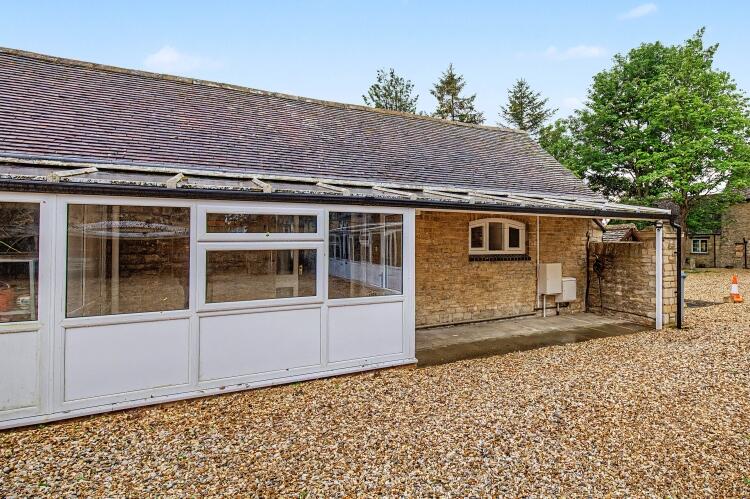 1 bed Mid Terraced House for rent in Long Hanborough. From Finders Keepers - Witney