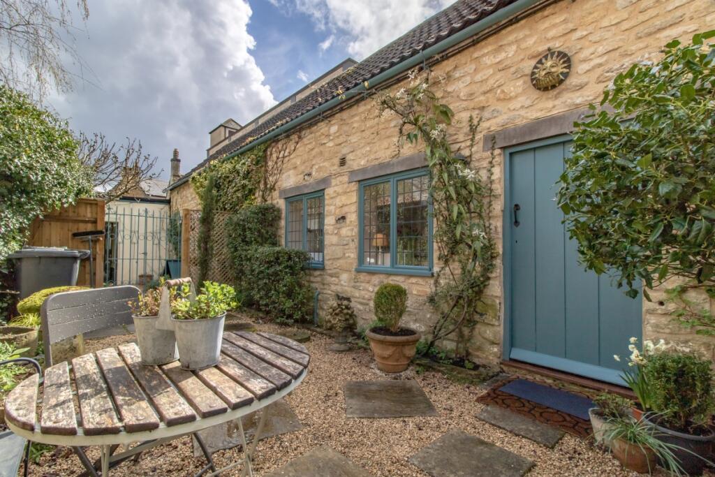 1 bed Cottage for rent in Burford. From Finders Keepers - Witney