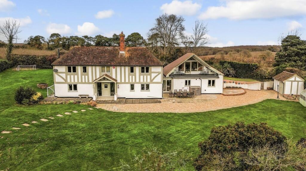 5 bed Detached for rent in Old Wives Lees. From Fine & Country Residential Lettings - Canterbury 5 bed Detached for rent in Old Wives Lees. From Fine & Country Residential Lettings - Canterbury