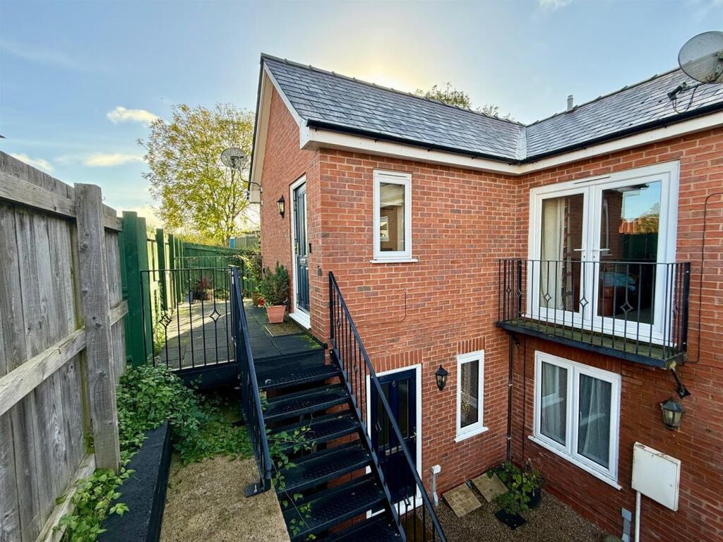 1 bed Detached for rent in Ross-on-Wye. From Flint & Cook - Hereford