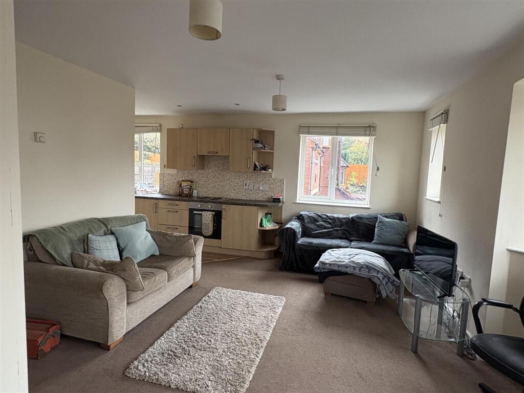 2 bed Apartment for rent in Bromyard. From Flint & Cook - Hereford 2 bed Apartment for rent in Bromyard. From Flint & Cook - Hereford