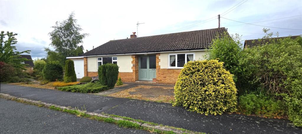 3 bed Detached bungalow for rent in Kingstone. From Flint & Cook - Hereford