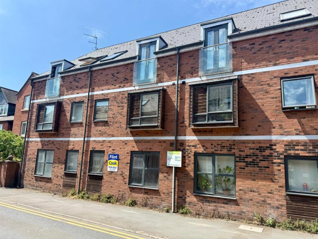 2 bed Apartment for rent in Hereford. From Flint & Cook - Hereford 2 bed Apartment for rent in Hereford. From Flint & Cook - Hereford