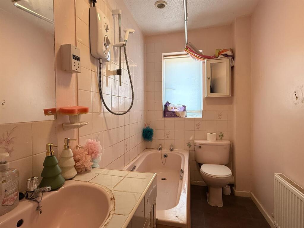 2 bed Mid Terraced House for rent in Hereford. From Flint & Cook - Hereford 2 bed Mid Terraced House for rent in Hereford. From Flint & Cook - Hereford