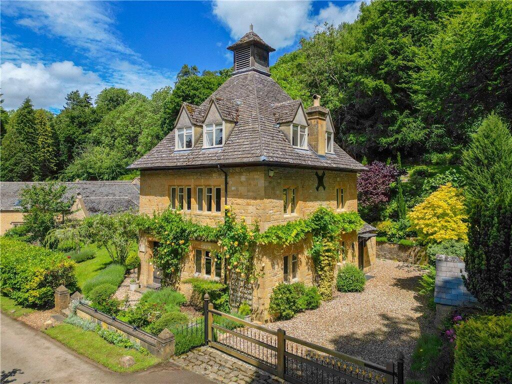 2 bed Detached for rent in Snowshill. From Hayman-Joyce Estate Agents - Moreton-In-Marsh 2 bed Detached for rent in Snowshill. From Hayman-Joyce Estate Agents - Moreton-In-Marsh