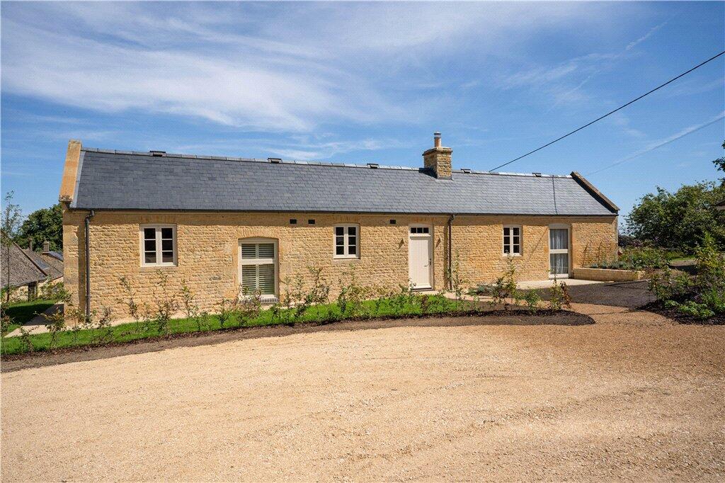 2 bed Barn Conversion for rent in Bourton-on-the-Hill. From Hayman-Joyce Estate Agents - Moreton-In-Marsh 2 bed Barn Conversion for rent in Bourton-on-the-Hill. From Hayman-Joyce Estate Agents - Moreton-In-Marsh