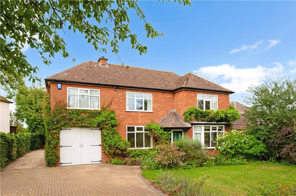 4 bed Detached for rent in Offenham. From Hayman-Joyce Estate Agents - Moreton-In-Marsh 4 bed Detached for rent in Offenham. From Hayman-Joyce Estate Agents - Moreton-In-Marsh