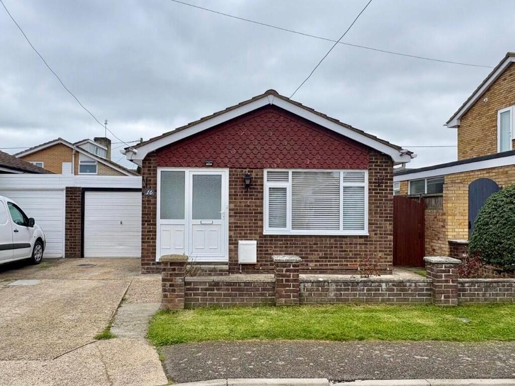 1 bed Detached bungalow for rent in Canvey Island. From Heale Property Management - Canvey Island