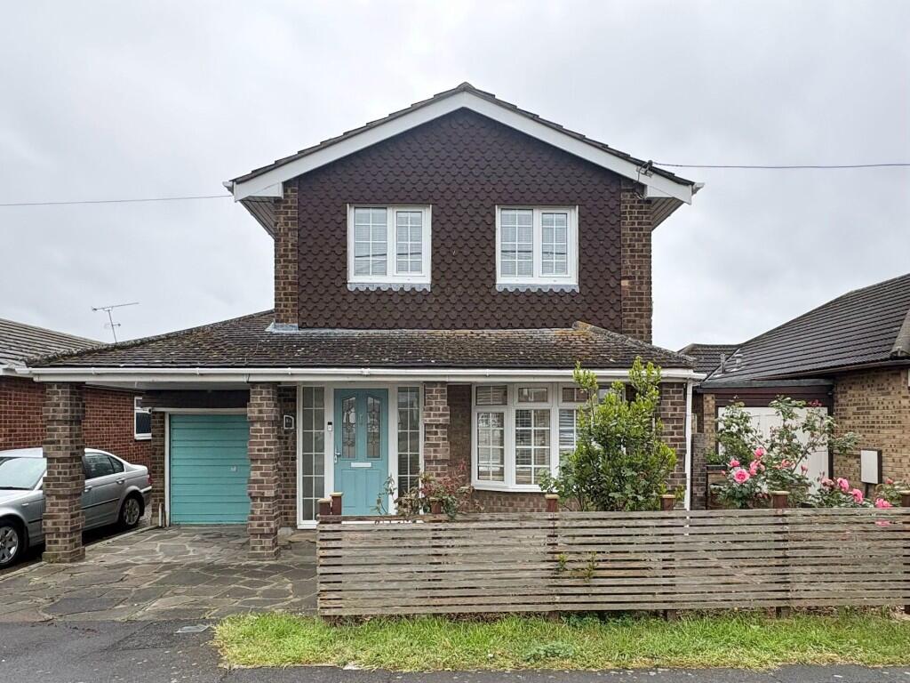 2 bed Detached for rent in Canvey Island. From Heale Property Management - Canvey Island