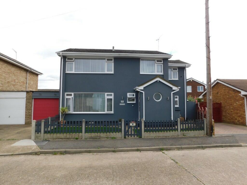 4 bed Detached for rent in Canvey Island. From Heale Property Management - Canvey Island 4 bed Detached for rent in Canvey Island. From Heale Property Management - Canvey Island