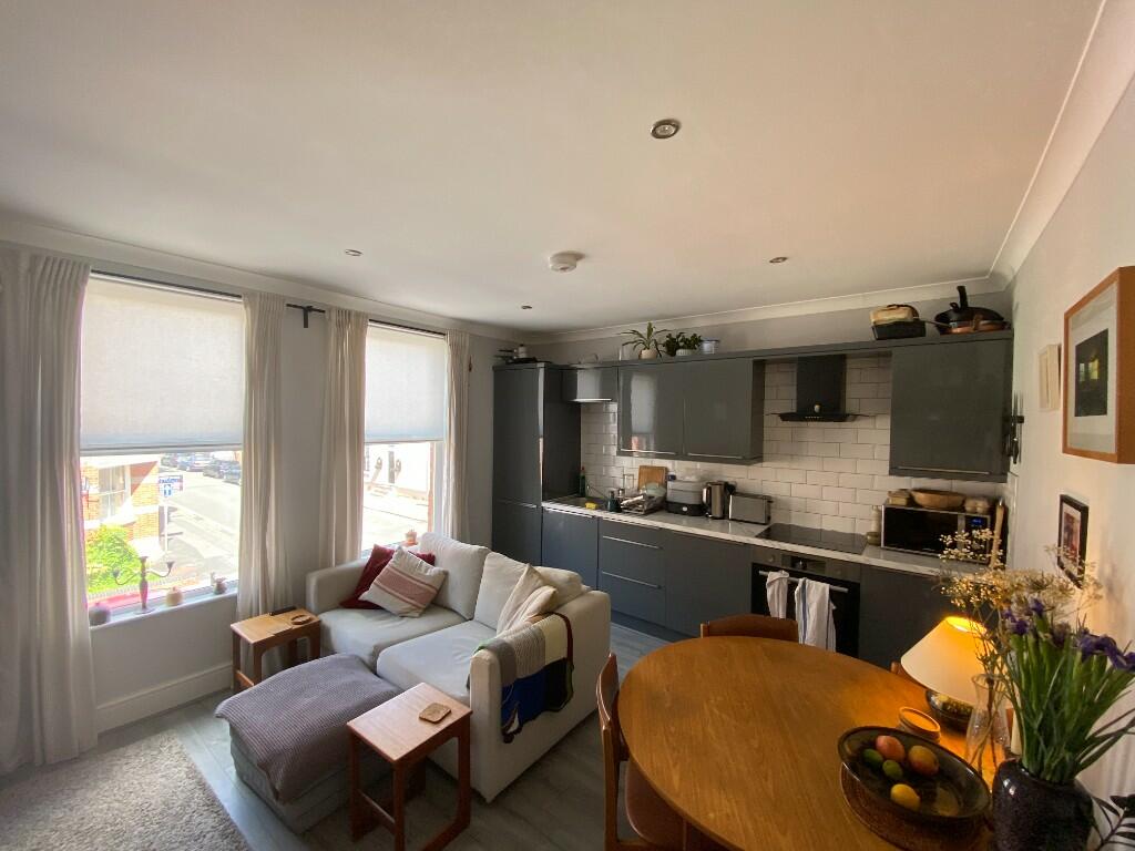 2 bed 1st Floor Flat for rent in Stockport. From Homes2share - Manchester