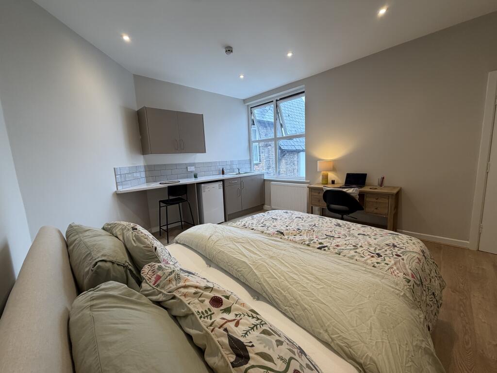3 bed Studio for rent in Manchester. From Homes2share - Manchester 3 bed Studio for rent in Manchester. From Homes2share - Manchester