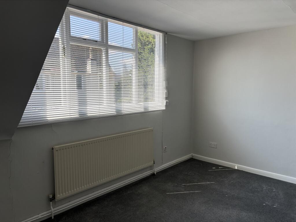 1 bed 1st Floor Flat for rent in Stoughton. From Jarroms Ltd - Leicester