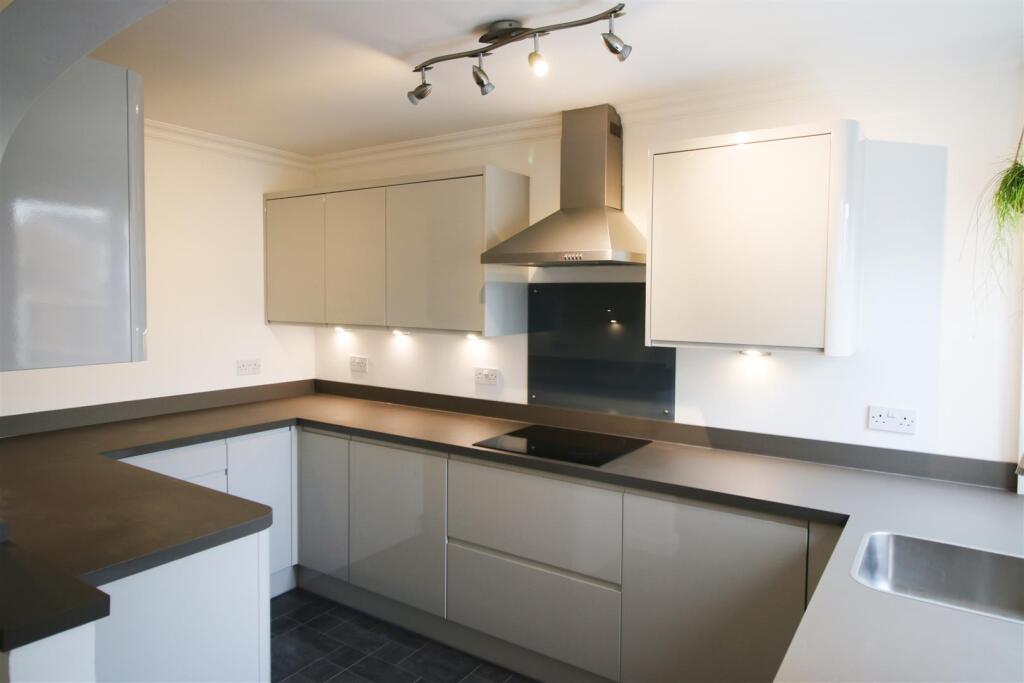 3 bed Semi Detached for rent in Piper's Ash. From Jordan & Halstead - Chester