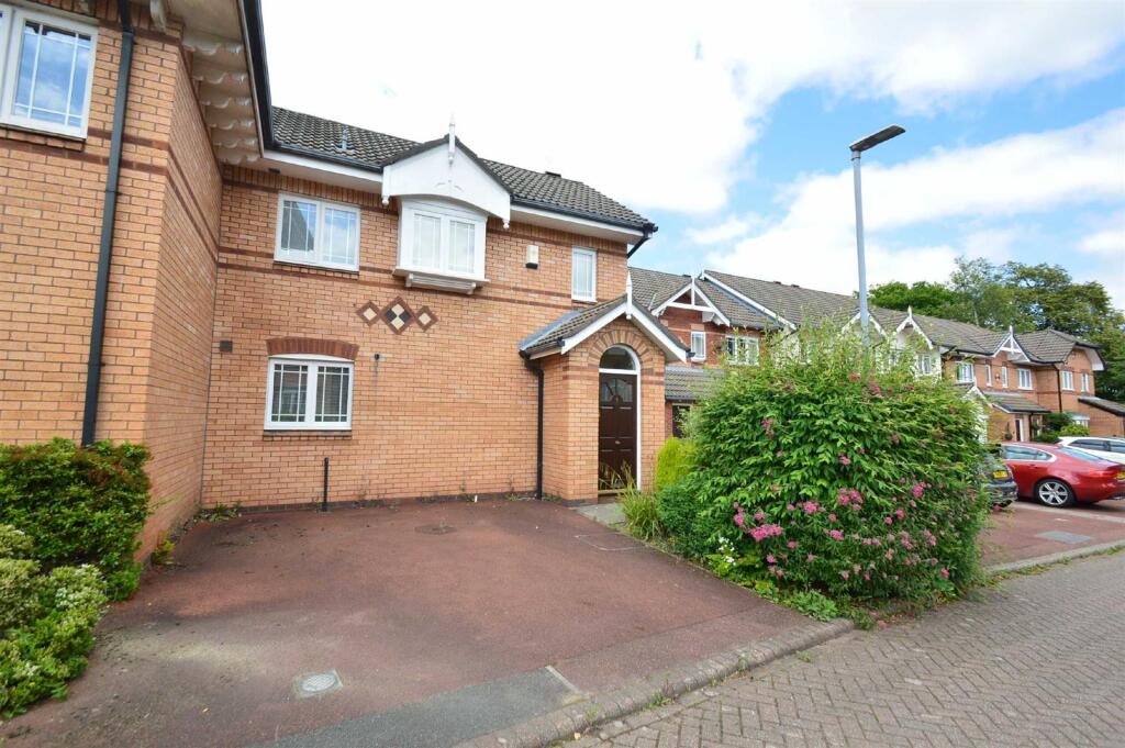 2 bed Mid Terraced House for rent in Macclesfield. From Jordan Fishwick - Macclesfield