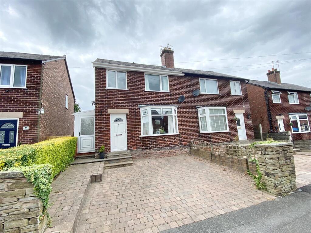 3 bed Detached for rent in Higher Hurdsfield. From Jordan Fishwick - Macclesfield