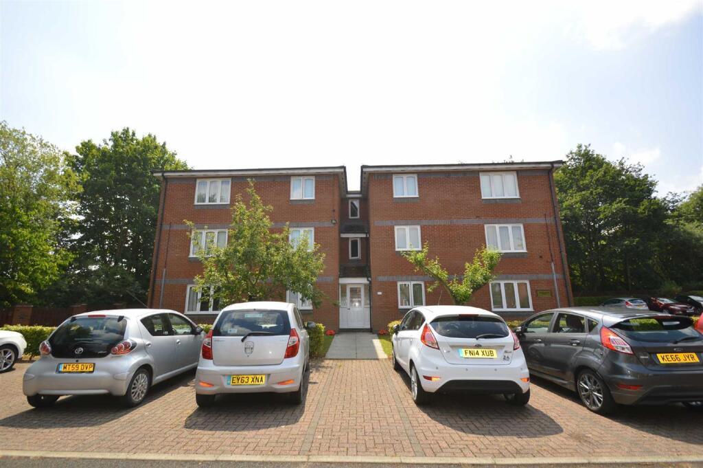 1 bed Apartment for rent in Whirley Grove. From Jordan Fishwick - Macclesfield 1 bed Apartment for rent in Whirley Grove. From Jordan Fishwick - Macclesfield