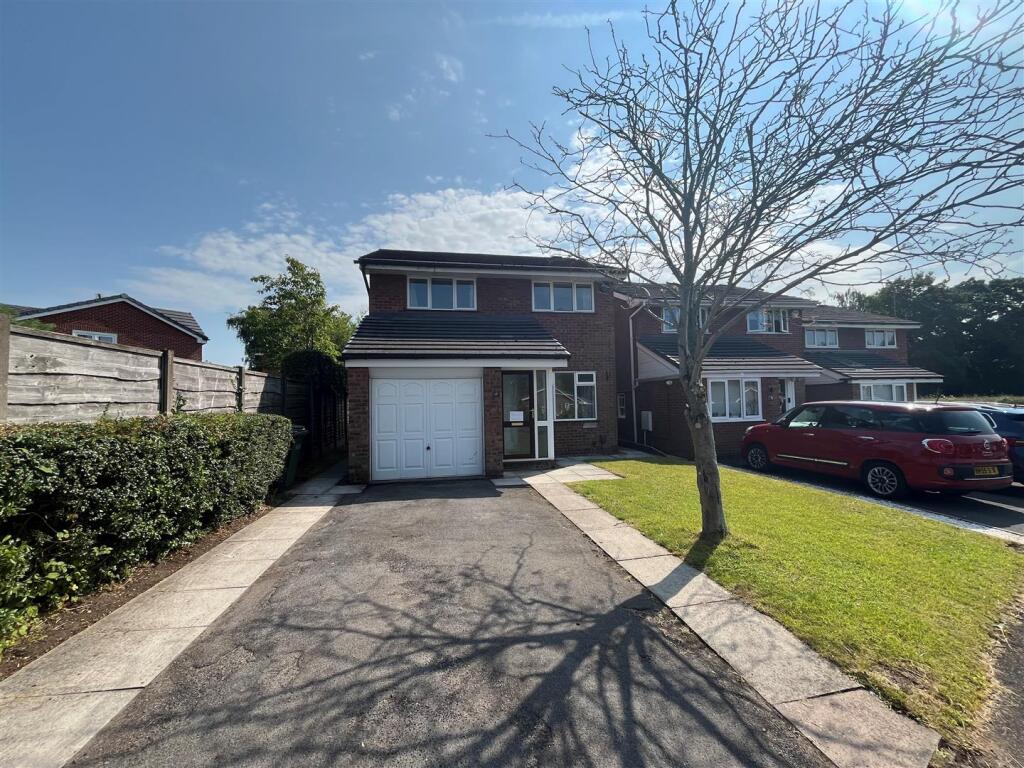 3 bed Detached for rent in Whirley Grove. From Jordan Fishwick - Macclesfield 3 bed Detached for rent in Whirley Grove. From Jordan Fishwick - Macclesfield