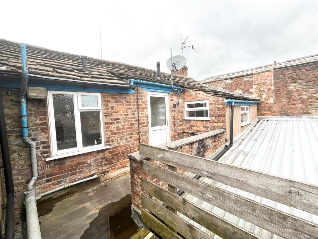 1 bed Apartment for rent in Sutton Lane Ends. From Jordan Fishwick - Macclesfield 1 bed Apartment for rent in Sutton Lane Ends. From Jordan Fishwick - Macclesfield