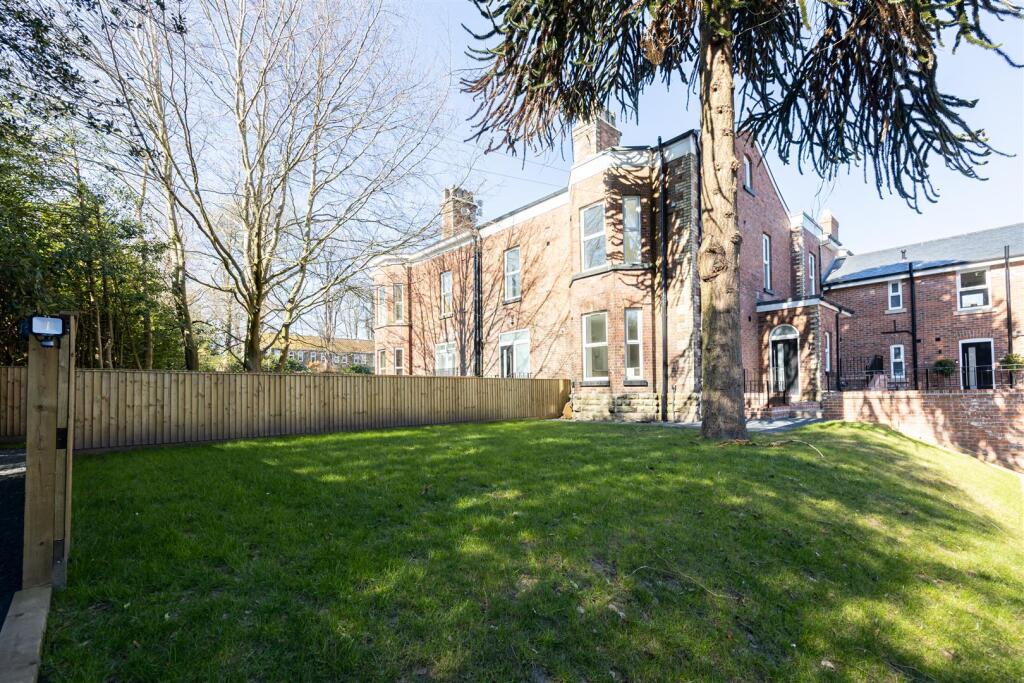 2 bed Detached for rent in Macclesfield. From Jordan Fishwick - Macclesfield 2 bed Detached for rent in Macclesfield. From Jordan Fishwick - Macclesfield