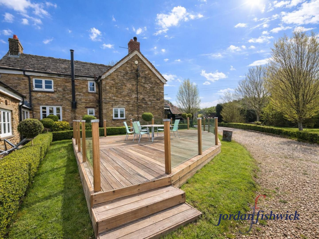 5 bed Detached for rent in Bollington. From Jordan Fishwick - Wilmslow 5 bed Detached for rent in Bollington. From Jordan Fishwick - Wilmslow
