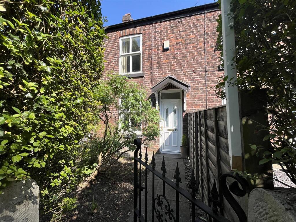 2 bed Detached for rent in Wilmslow. From Jordan Fishwick - Wilmslow