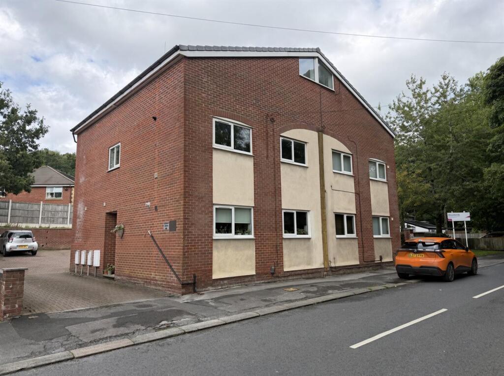 2 bed House (unspecified) for rent in Stockport. From Jordan Fishwick - Wilmslow 2 bed House (unspecified) for rent in Stockport. From Jordan Fishwick - Wilmslow