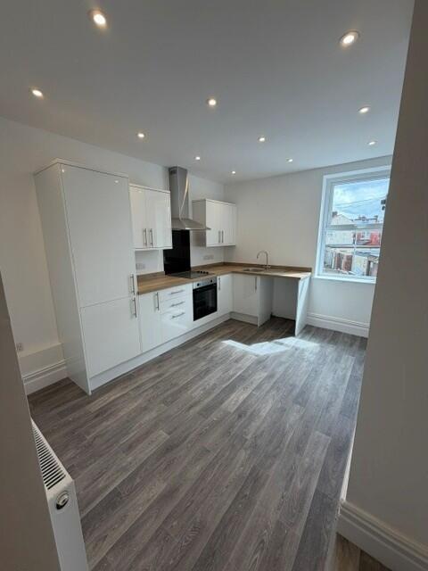 2 bed 1st Floor Flat for rent in Blackpool. From Kenricks Commercial Estate Agents - Blackpool